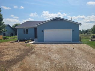 14869 Hilltop Dr, Cement City, MI 49233