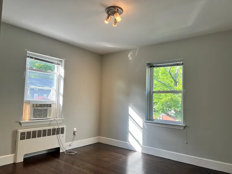 759 Vfw Pkwy #757 — Photo 11