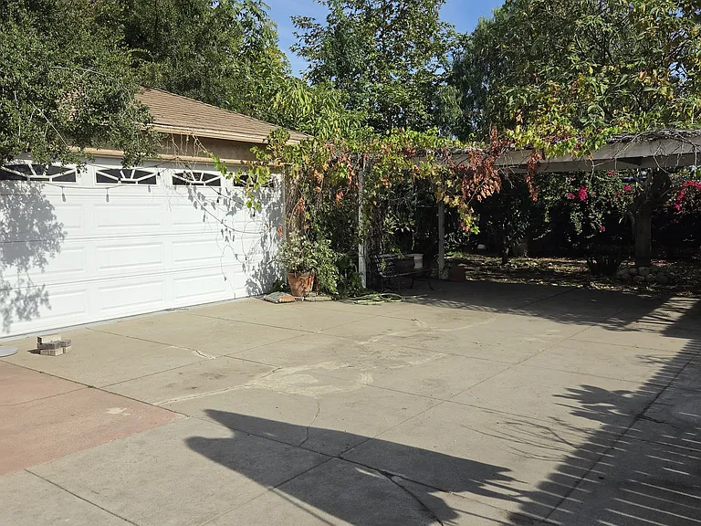 1710 W Grand Ave — Photo 7