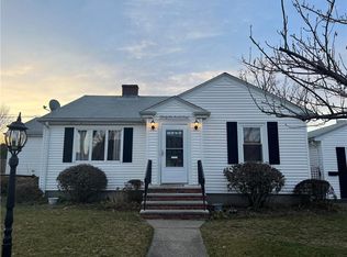 29 Gerald St, Riverside, RI 02915
