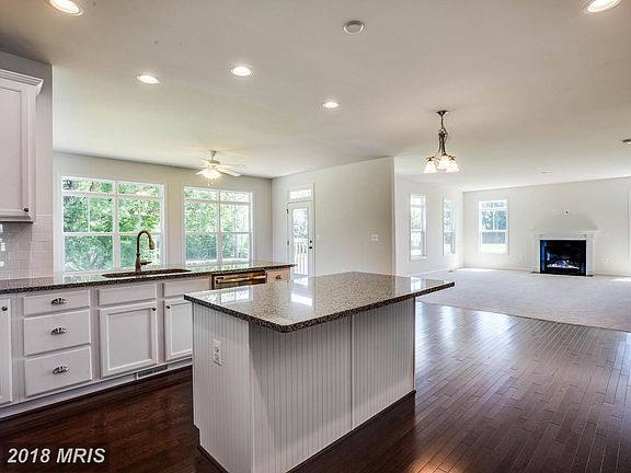 4th image of 228 Brenthem Farm Dr
