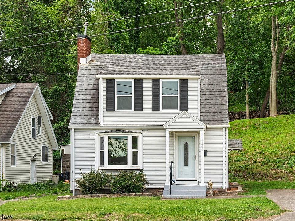 1st image of 2800 Dudley Ave