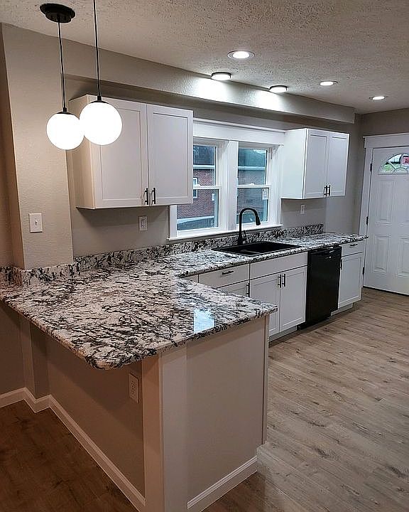 425 Old Bramwell Rd, Bluefield, WV 24701 Zillow