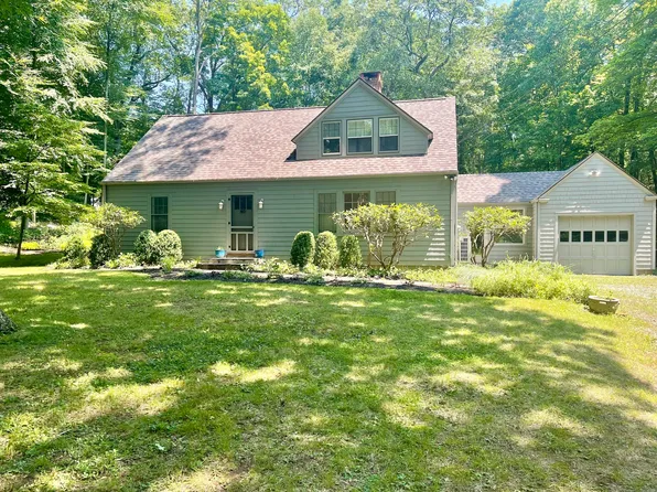 80 Old Stagecoach Road, Redding, CT 06896