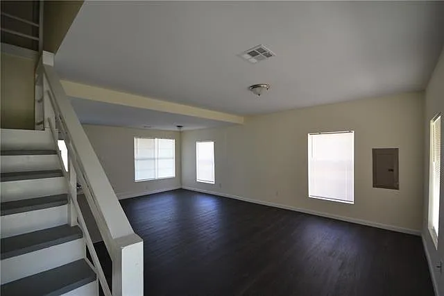 448 Barber Rd — Photo 4