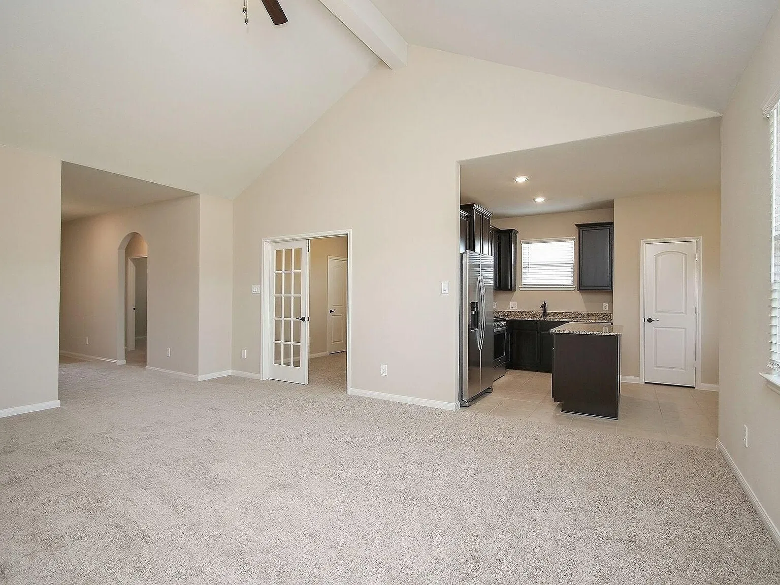 4 bed, 1800 sqft, $1,750 — Photo 2