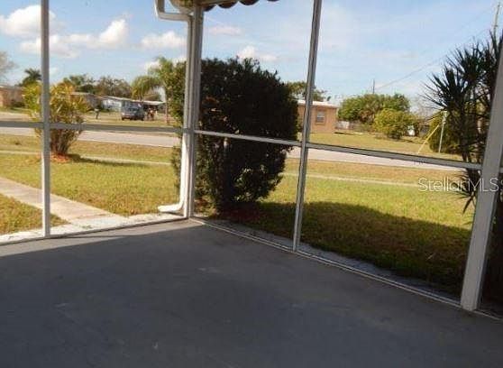 5th image of 21266 Meehan Ave
