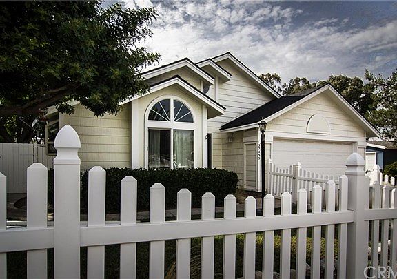 2nd image of 33453 E Harvest Way
