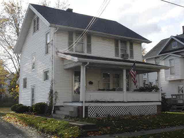 1st image of 725 Davis St