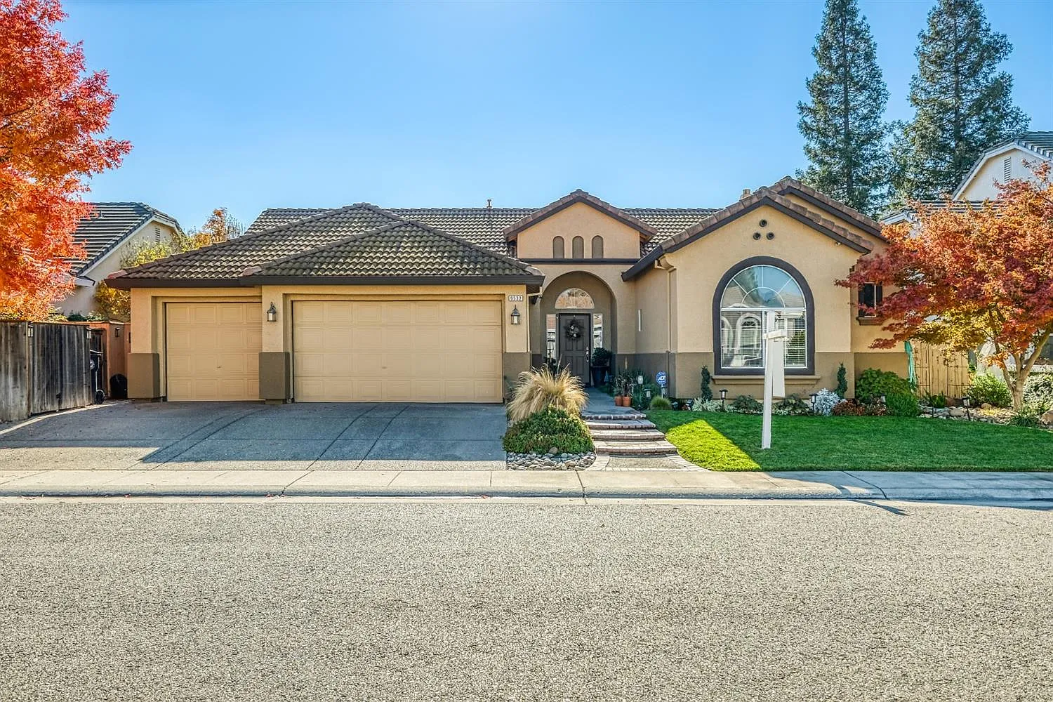 9532 Timber River Way photo 1