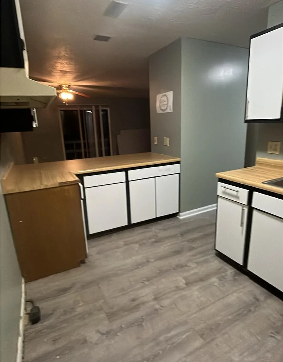 2 bed, 2.0 bath, 1192 sqft, $1,025 — Photo 2