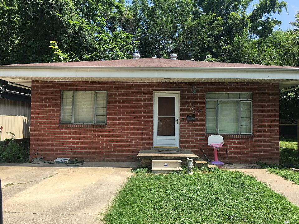 1st image of 407 Hopkinsville St