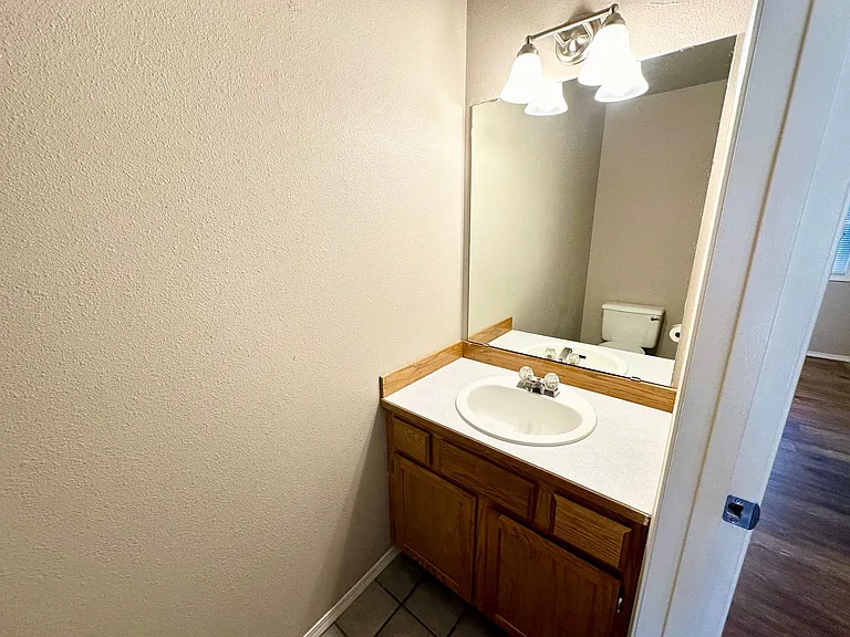 209 E 18th Ave #27 — Photo 10