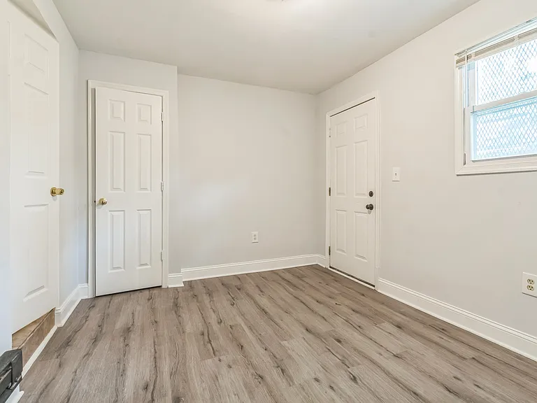 1608 West St SE — Photo 13