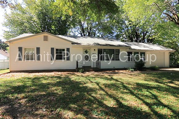 1st image of 12511 Hillview Dr