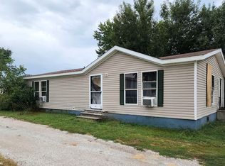 216 N East St, Corydon, IA 50060