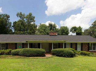 320 Wildwood Rd, Anniston, AL 36207