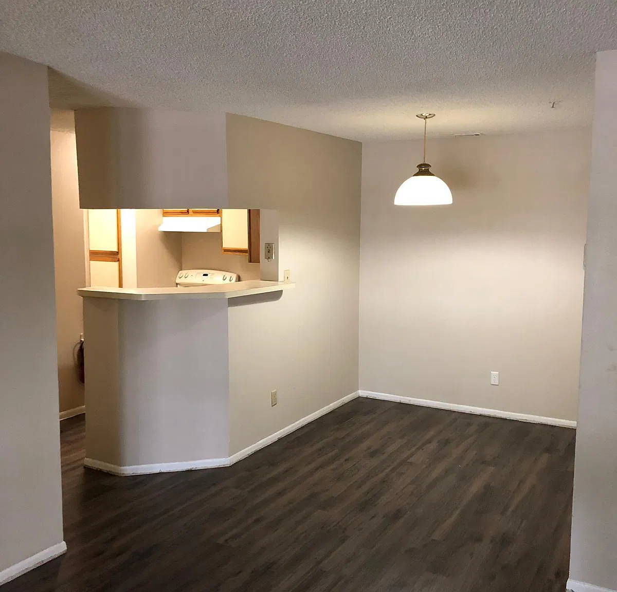 236 Afton Sq — Photo 1