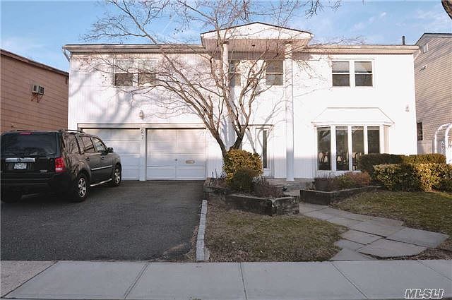 1st image of 27 Valley Greens Dr