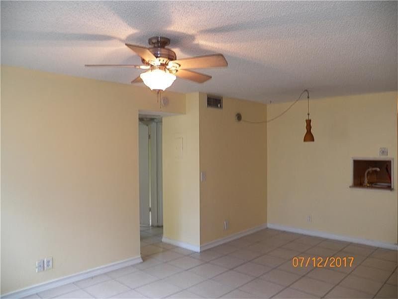 2nd image of 10208 Twin Lakes Dr