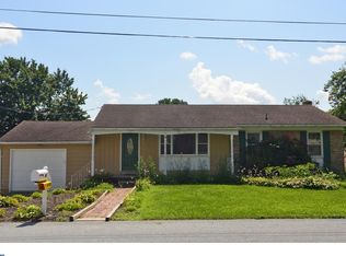 8 Rose Virginia Rd, Oley, PA 19547