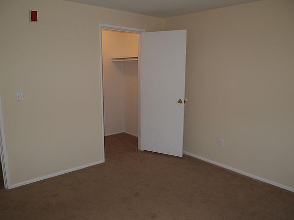 2nd image of 1090 Mineral Spring Ave APT 1