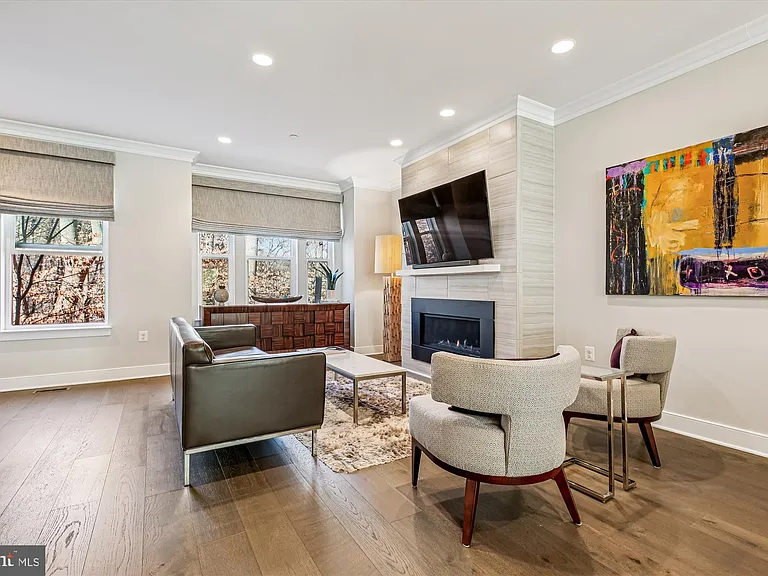 10340 Grosvenor Pl — Photo 19