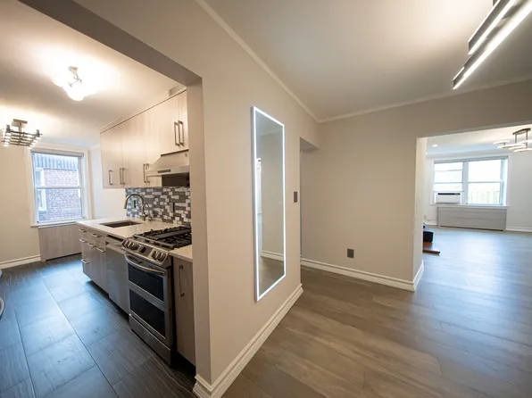 2531 East 7th Street image 29 of 37