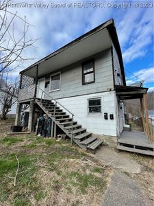 30 127th St, Chesapeake, WV, 25315