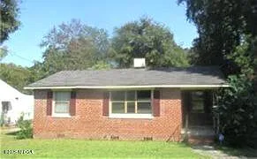 3303 Mary Dr photo 1