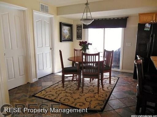 3rd image of 362 E Newsome Park Ln