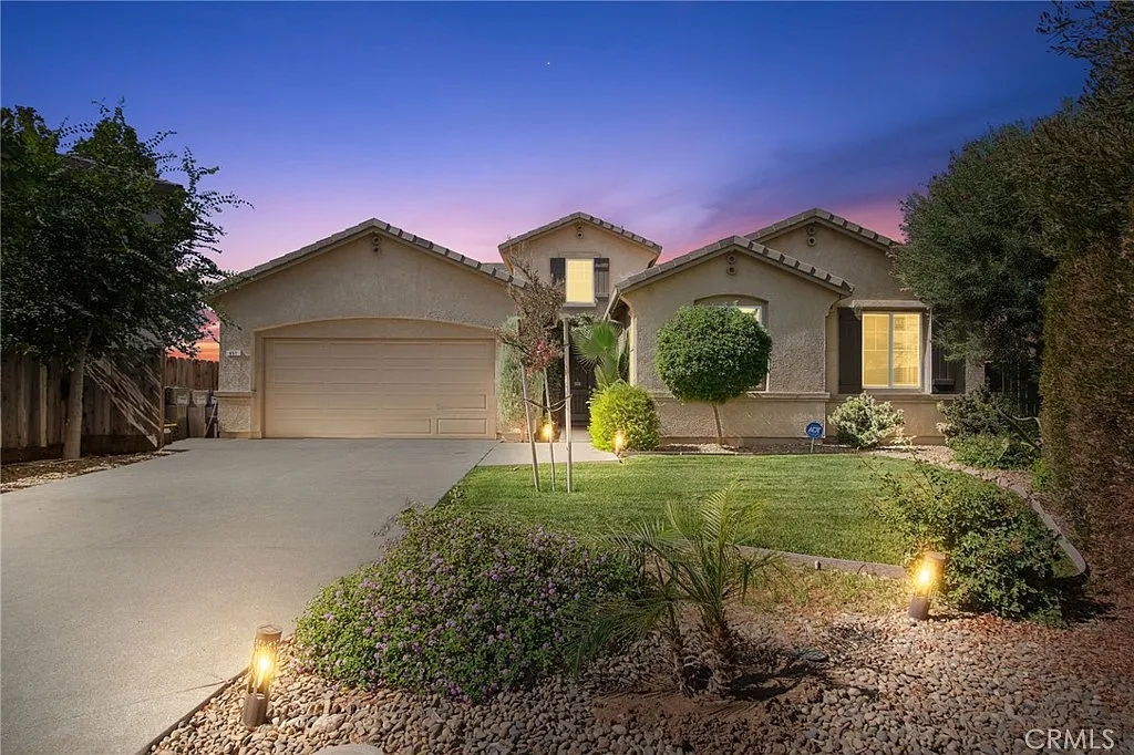 497 Carly Anne Dr photo 1