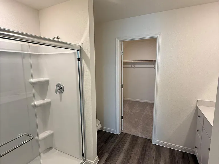 520 McFadin Way S — Photo 4