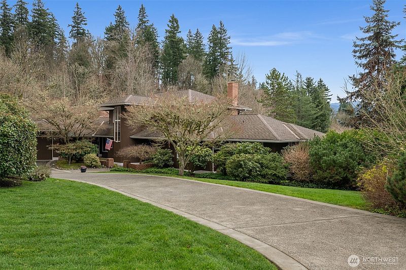 2nd image of 4116 205th Avenue SE