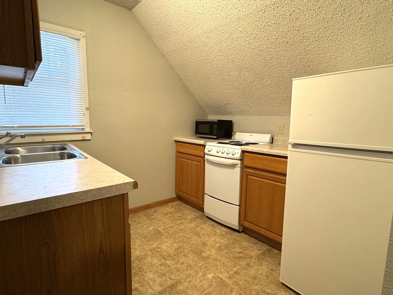 Studio, 500 sqft, $550 — Photo 2