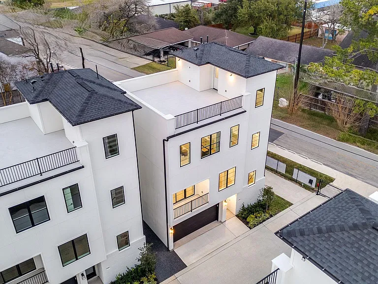 8707 Ojeman Villas Dr — Photo 46