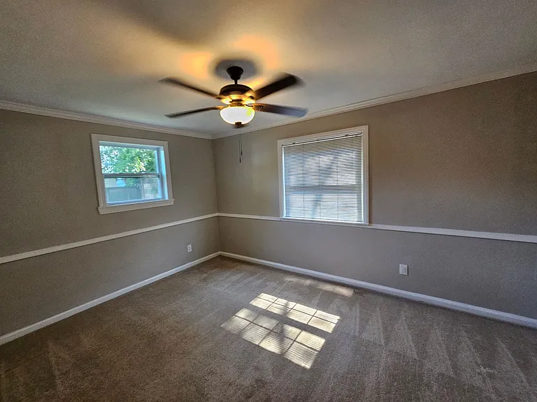1433 W Little Creek Rd — Photo 10