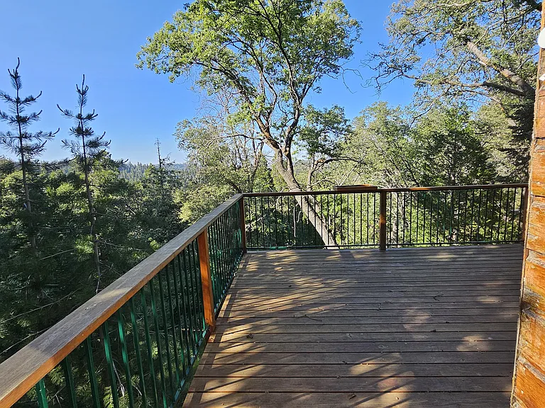 682 Cedar Ln — Photo 33