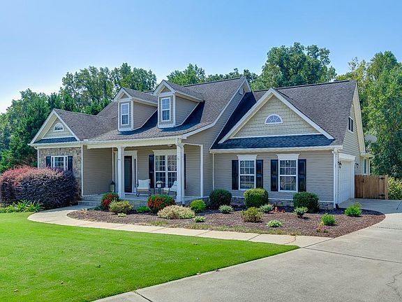 3rd image of 131 Wood Cv