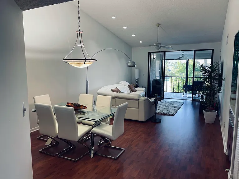 7473 Glendevon Ln #407 — Photo 8