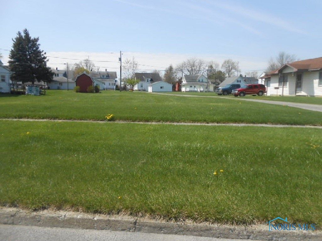 616 E Liberty St, Leipsic, OH 45856 Zillow