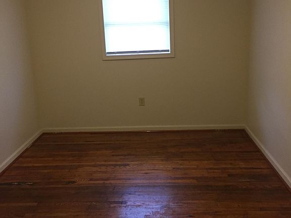 4th image of 375 Chatelaine Ave #375