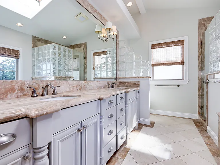2611 Palm Ave — Photo 31