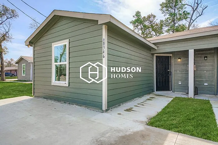 3 bed, 2.0 bath, 980 sqft, $1,049 — Photo 3