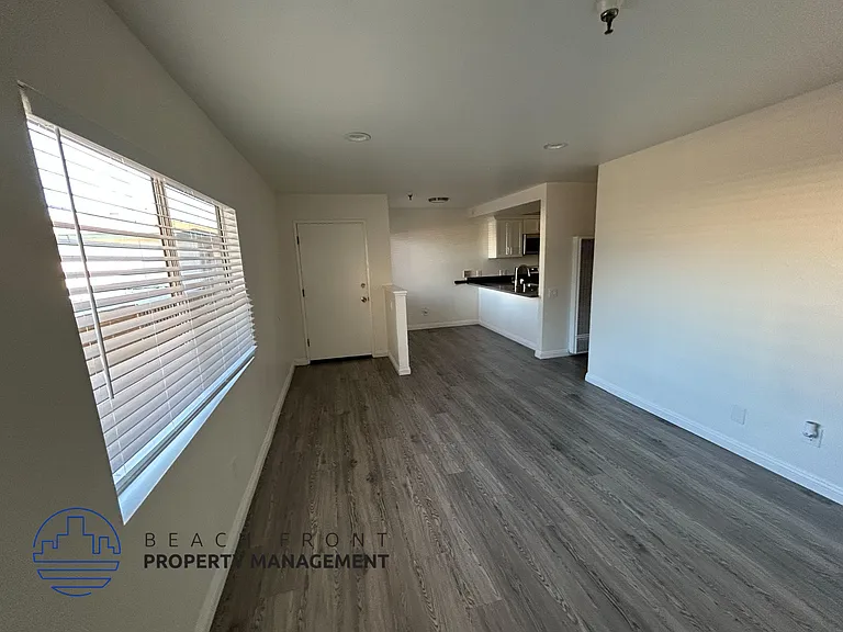 12617 Eucalyptus Ave — Photo 9