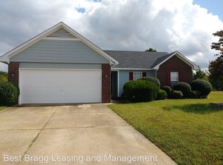 149 Cavalier Dr, Raeford, NC 28376