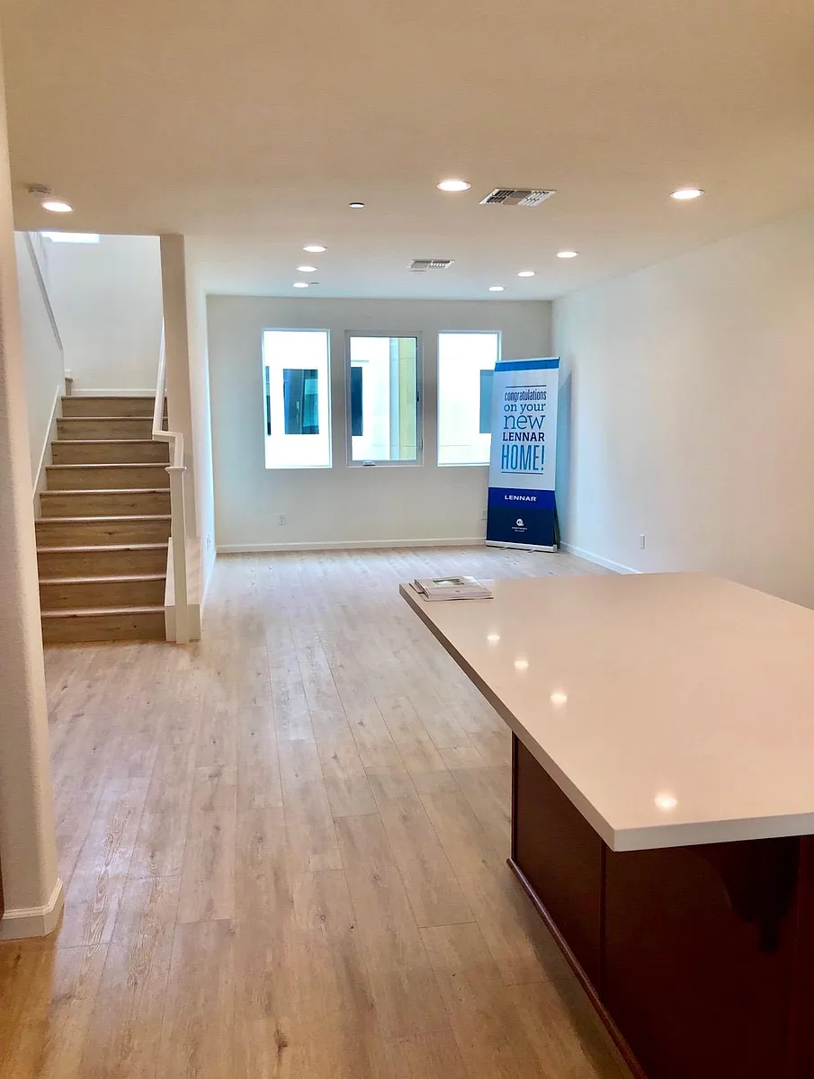 Building Photo - 5613 Apex Dr