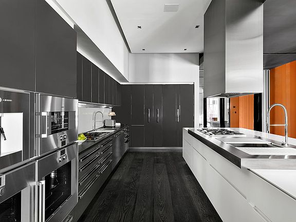 5th image of 132 Greene St APT 5
