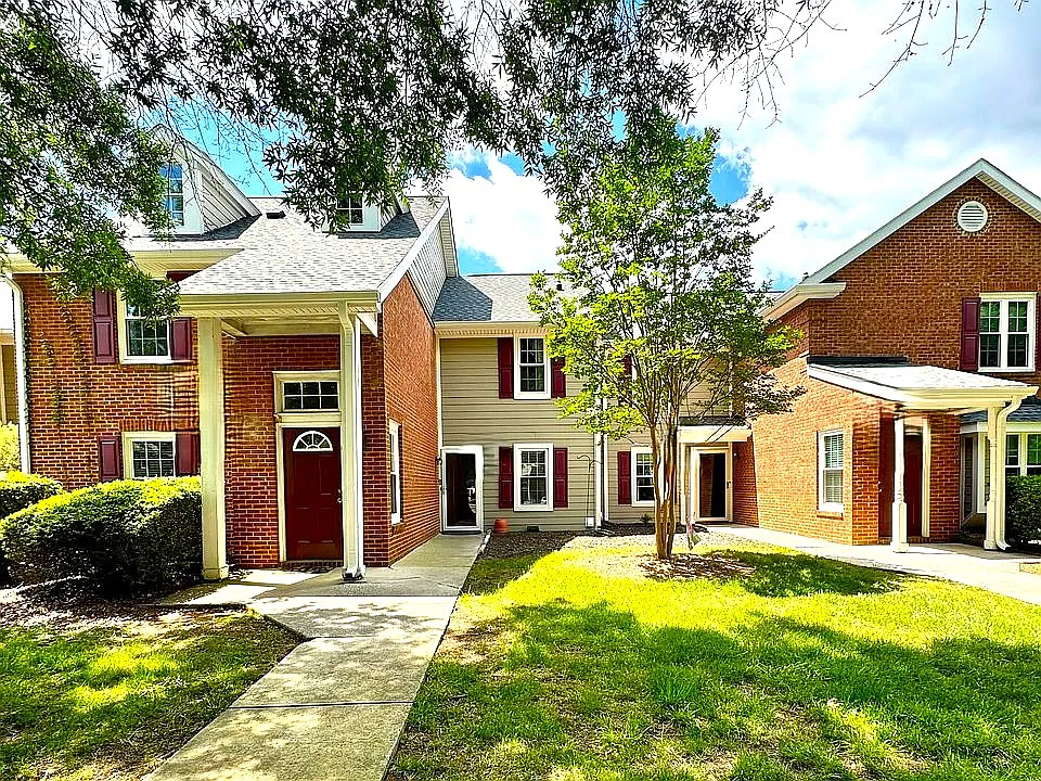 2 bed, 998 sqft, $3,500 — Photo 1