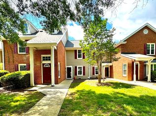 9427 S Vicksburg Park Ct, Charlotte, NC 28210